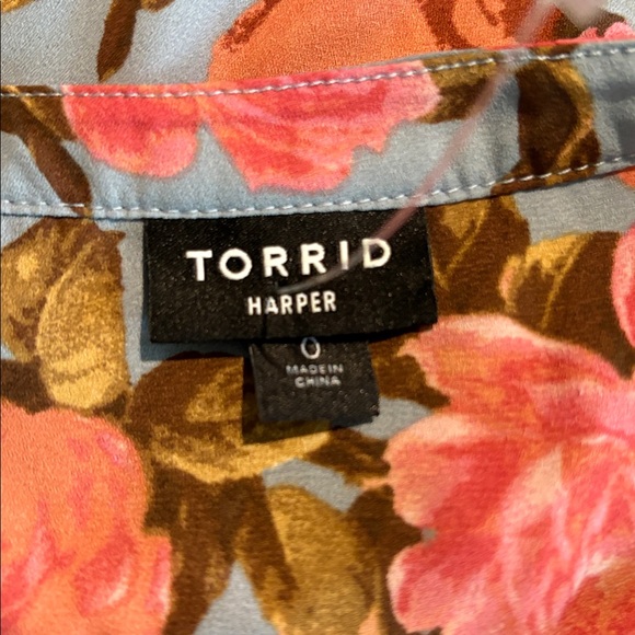 Torrid Harper floral shirt sz 0 0X 1749 - Picture 6 of 7